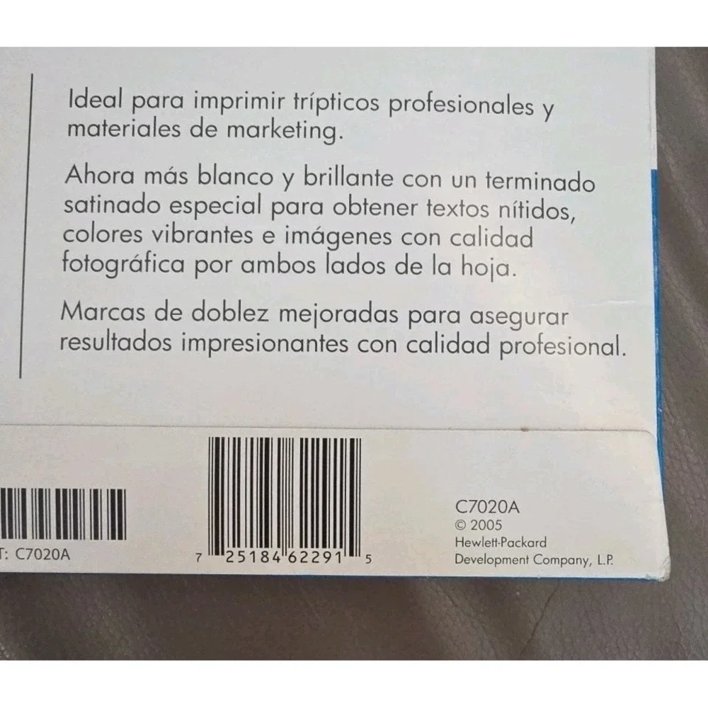 HP Tri-fold Glossy Brochure Paper Inkjet 100 Sheet 8.5x11 44lb Bond W/ Seals